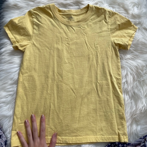Yellow Urban Outfitters Tee - Picture 1 of 2